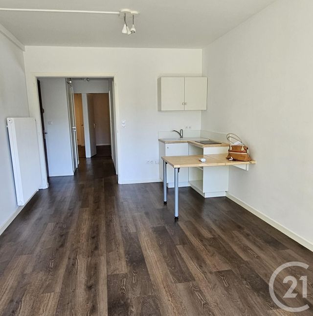 Appartement F3 à louer - 3 pièces - 52.39 m2 - LA ROCHE SUR YON - 85 - PAYS-DE-LOIRE - Century 21 Accort'Immo