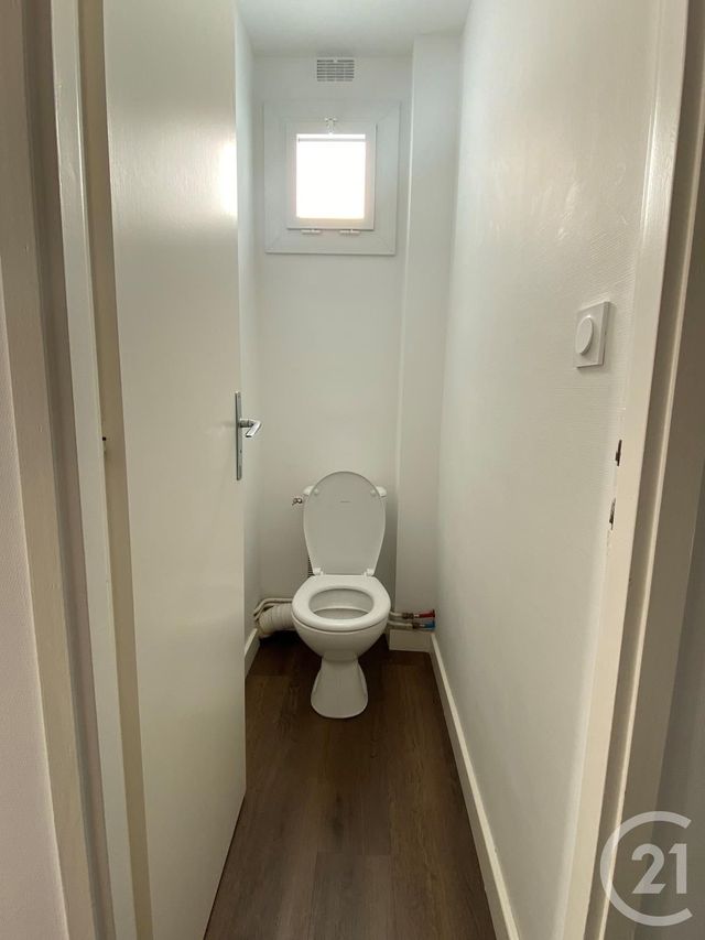 Appartement F3 à louer - 3 pièces - 52.39 m2 - LA ROCHE SUR YON - 85 - PAYS-DE-LOIRE - Century 21 Accort'Immo