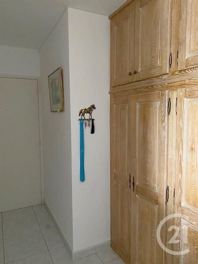 Appartement F5 à vendre - 5 pièces - 101.66 m2 - LA ROCHE SUR YON - 85 - PAYS-DE-LOIRE - Century 21 Accort'Immo