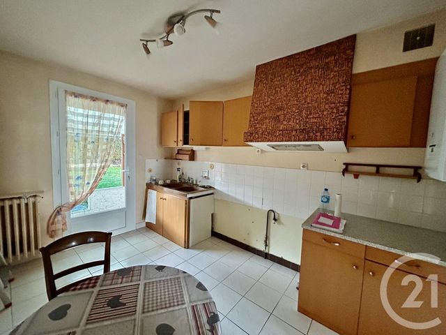 maison à vendre - 4 pièces - 78.0 m2 - LA ROCHE SUR YON - 85 - PAYS-DE-LOIRE - Century 21 Accort'Immo