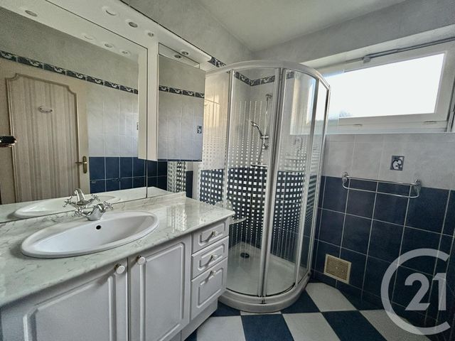 maison à vendre - 4 pièces - 78.0 m2 - LA ROCHE SUR YON - 85 - PAYS-DE-LOIRE - Century 21 Accort'Immo