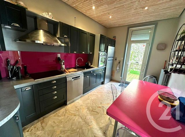 maison à vendre - 6 pièces - 185.61 m2 - LA ROCHE SUR YON - 85 - PAYS-DE-LOIRE - Century 21 Accort'Immo