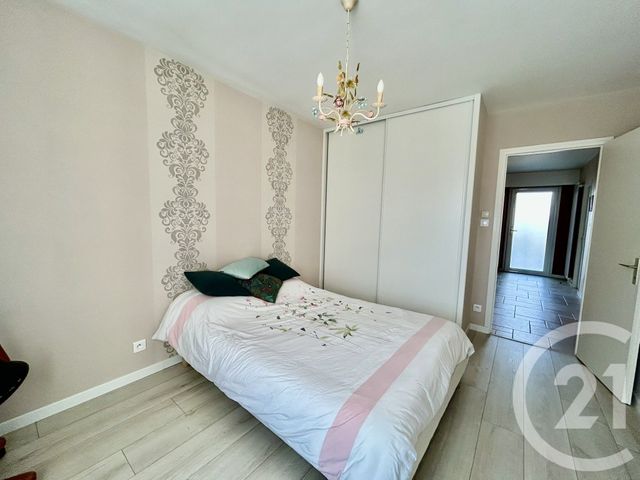 maison à vendre - 4 pièces - 95.0 m2 - LA ROCHE SUR YON - 85 - PAYS-DE-LOIRE - Century 21 Accort'Immo