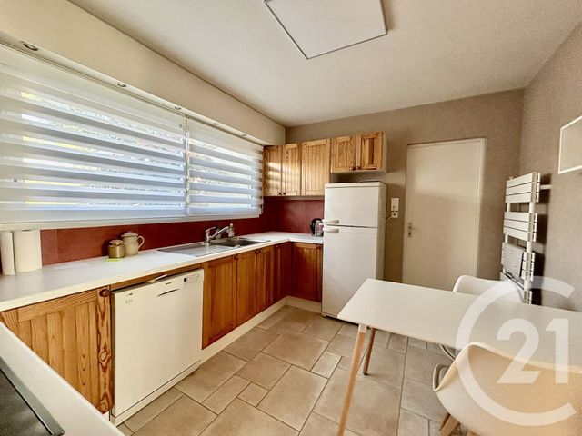 maison à vendre - 4 pièces - 95.0 m2 - LA ROCHE SUR YON - 85 - PAYS-DE-LOIRE - Century 21 Accort'Immo