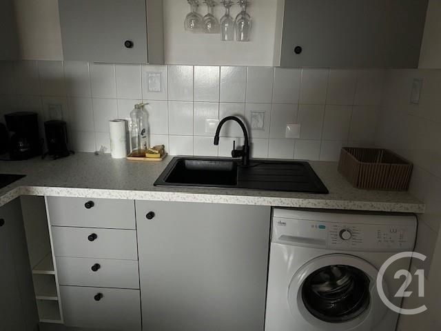 Appartement F1 à louer - 1 pièce - 32.1 m2 - LA ROCHE SUR YON - 85 - PAYS-DE-LOIRE - Century 21 Accort'Immo