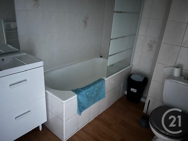 Appartement F1 à louer - 1 pièce - 32.1 m2 - LA ROCHE SUR YON - 85 - PAYS-DE-LOIRE - Century 21 Accort'Immo