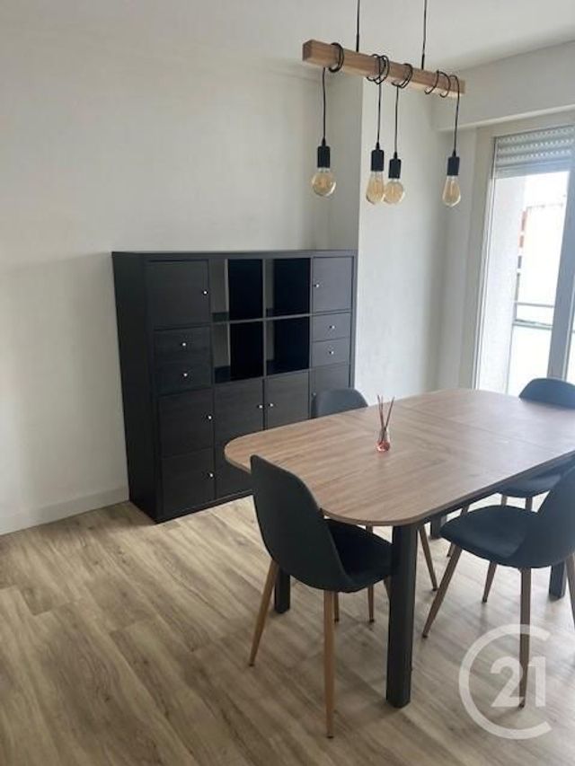 Appartement F3 à louer - 3 pièces - 66.74 m2 - LA ROCHE SUR YON - 85 - PAYS-DE-LOIRE - Century 21 Accort'Immo