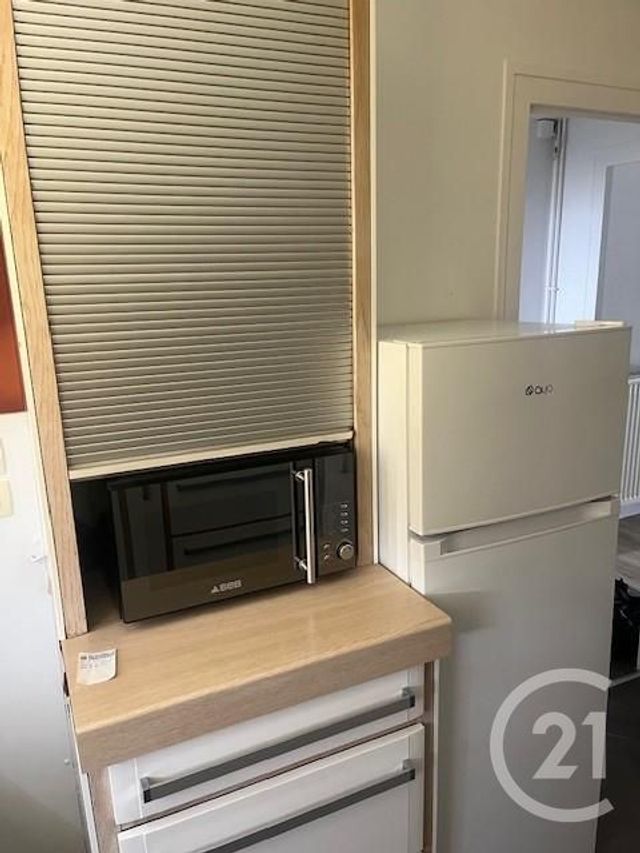 Appartement F3 à louer - 3 pièces - 66.74 m2 - LA ROCHE SUR YON - 85 - PAYS-DE-LOIRE - Century 21 Accort'Immo