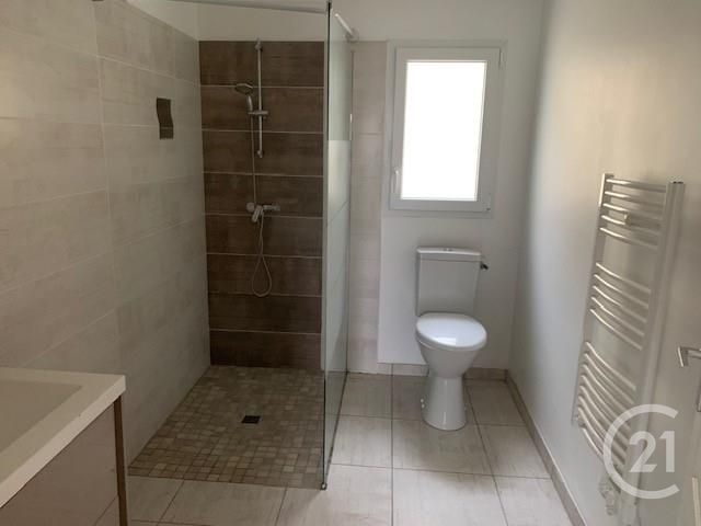 maison à louer - 4 pièces - 54.12 m2 - ST JULIEN DES LANDES - 85 - PAYS-DE-LOIRE - Century 21 Accort'Immo