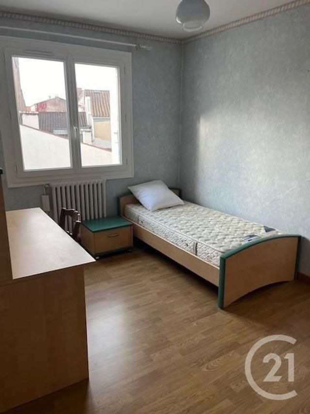 Appartement F4 à louer - 4 pièces - 74.88 m2 - LA ROCHE SUR YON - 85 - PAYS-DE-LOIRE - Century 21 Accort'Immo