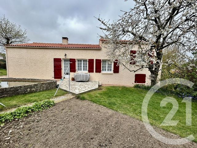maison à vendre - 6 pièces - 116.98 m2 - LA ROCHE SUR YON - 85 - PAYS-DE-LOIRE - Century 21 Accort'Immo