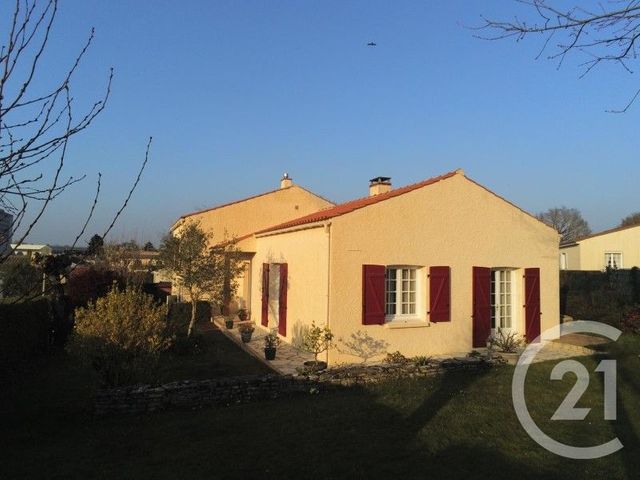 maison à vendre - 6 pièces - 116.98 m2 - LA ROCHE SUR YON - 85 - PAYS-DE-LOIRE - Century 21 Accort'Immo