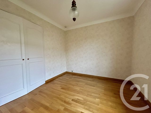 maison à vendre - 5 pièces - 113.0 m2 - LA ROCHE SUR YON - 85 - PAYS-DE-LOIRE - Century 21 Accort'Immo