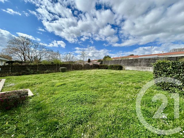 maison à vendre - 5 pièces - 113.0 m2 - LA ROCHE SUR YON - 85 - PAYS-DE-LOIRE - Century 21 Accort'Immo