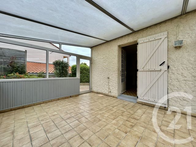 maison à vendre - 5 pièces - 113.0 m2 - LA ROCHE SUR YON - 85 - PAYS-DE-LOIRE - Century 21 Accort'Immo