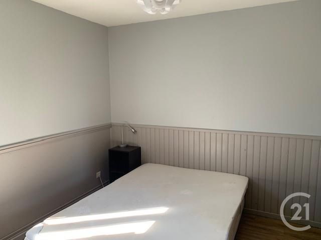 maison à louer - 6 pièces - 106.2 m2 - LA ROCHE SUR YON - 85 - PAYS-DE-LOIRE - Century 21 Accort'Immo