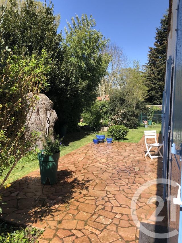 maison à louer - 5 pièces - 135.13 m2 - LA ROCHE SUR YON - 85 - PAYS-DE-LOIRE - Century 21 Accort'Immo