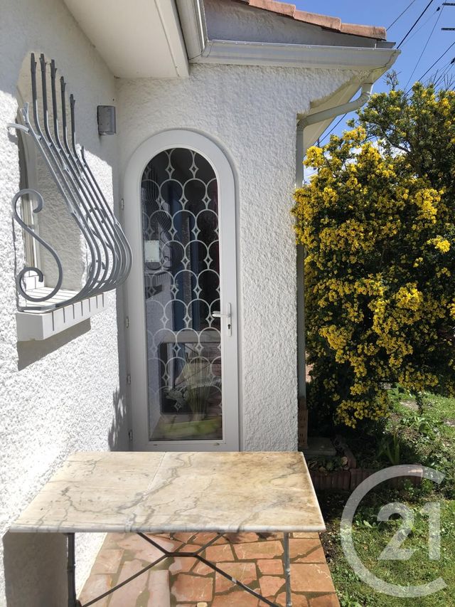 maison à louer - 5 pièces - 135.13 m2 - LA ROCHE SUR YON - 85 - PAYS-DE-LOIRE - Century 21 Accort'Immo