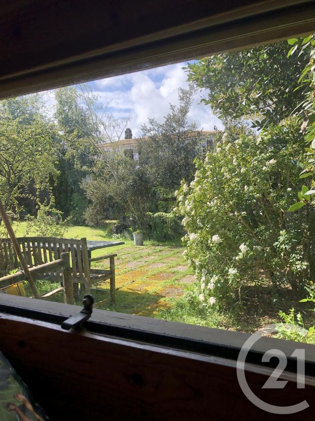 maison à louer - 5 pièces - 135.13 m2 - LA ROCHE SUR YON - 85 - PAYS-DE-LOIRE - Century 21 Accort'Immo