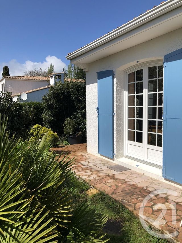 maison à louer - 5 pièces - 135.13 m2 - LA ROCHE SUR YON - 85 - PAYS-DE-LOIRE - Century 21 Accort'Immo