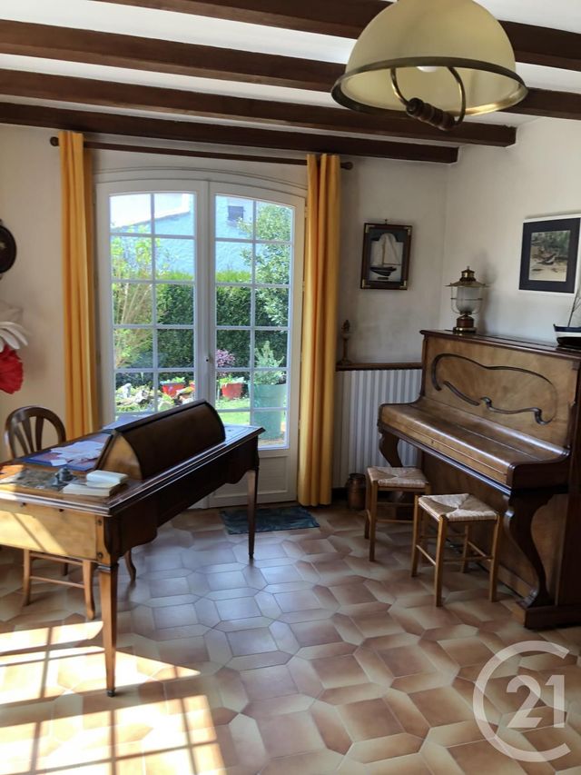 maison à louer - 5 pièces - 135.13 m2 - LA ROCHE SUR YON - 85 - PAYS-DE-LOIRE - Century 21 Accort'Immo