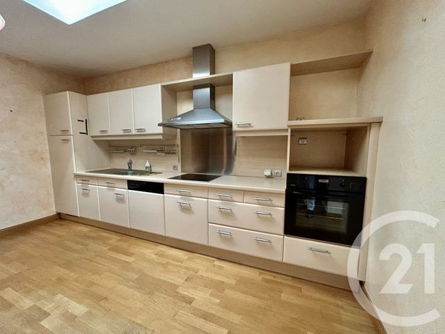 Appartement F6 à vendre - 6 pièces - 193.0 m2 - LA ROCHE SUR YON - 85 - PAYS-DE-LOIRE - Century 21 Accort'Immo