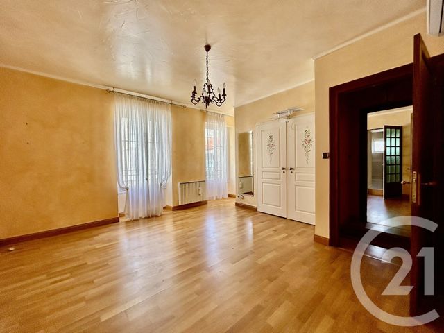 Appartement F6 à vendre - 6 pièces - 193.0 m2 - LA ROCHE SUR YON - 85 - PAYS-DE-LOIRE - Century 21 Accort'Immo