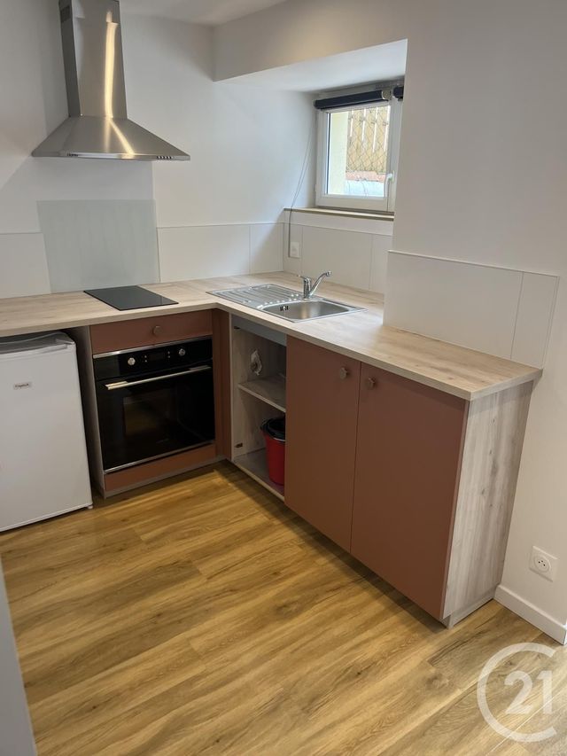 Appartement F1 à louer - 1 pièce - 27.0 m2 - LA ROCHE SUR YON - 85 - PAYS-DE-LOIRE - Century 21 Accort'Immo