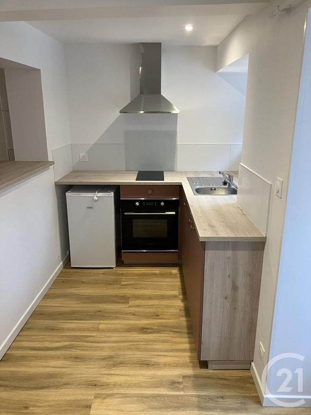 Appartement F1 à louer - 1 pièce - 27.0 m2 - LA ROCHE SUR YON - 85 - PAYS-DE-LOIRE - Century 21 Accort'Immo