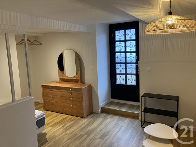 Appartement F1 à louer - 1 pièce - 27.0 m2 - LA ROCHE SUR YON - 85 - PAYS-DE-LOIRE - Century 21 Accort'Immo