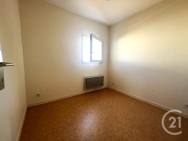 Appartement à louer - 2 pièces - 36.0 m2 - LA ROCHE SUR YON - 85 - PAYS-DE-LOIRE - Century 21 Accort'Immo