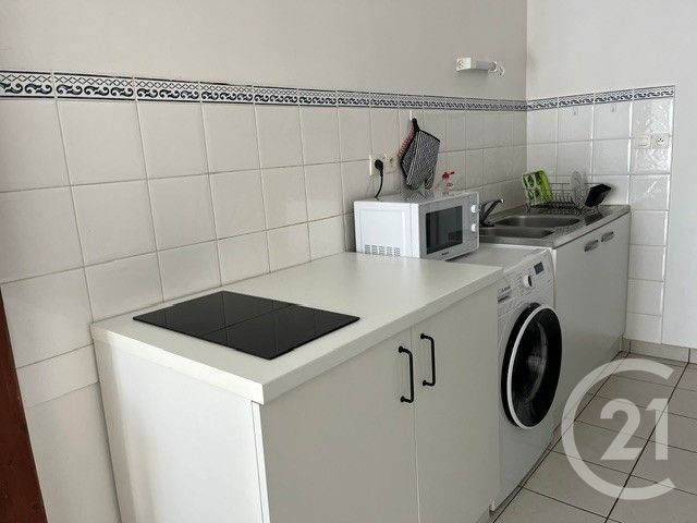 Appartement F1 à louer - 2 pièces - 47.0 m2 - LA ROCHE SUR YON - 85 - PAYS-DE-LOIRE - Century 21 Accort'Immo
