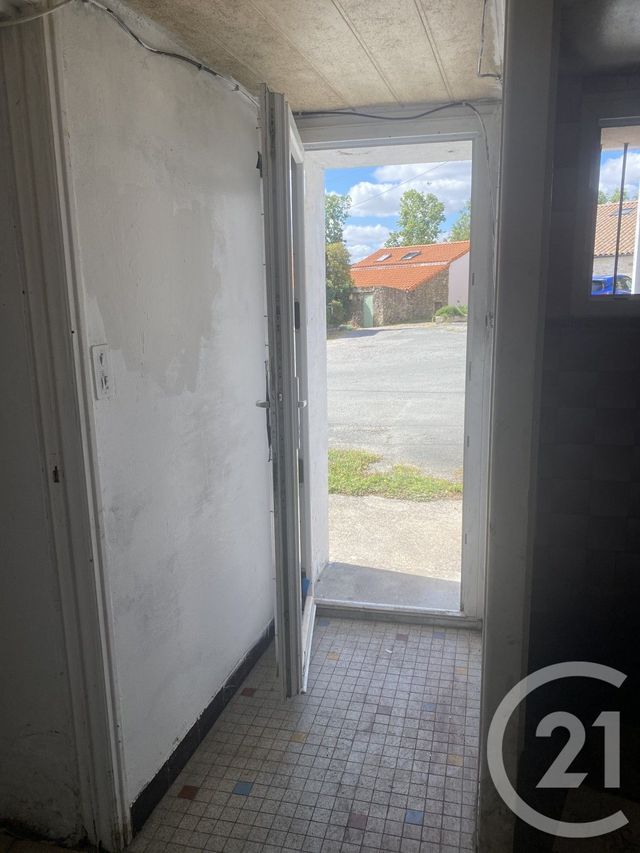 maison à vendre - 4 pièces - 120.0 m2 - DOMPIERRE SUR YON - 85 - PAYS-DE-LOIRE - Century 21 Accort'Immo