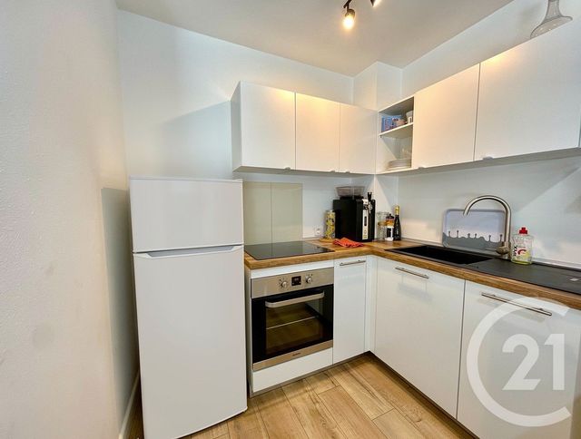 Appartement F3 à vendre - 3 pièces - 53.01 m2 - LA ROCHE SUR YON - 85 - PAYS-DE-LOIRE - Century 21 Accort'Immo