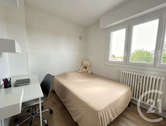 Appartement F3 à vendre - 3 pièces - 53.01 m2 - LA ROCHE SUR YON - 85 - PAYS-DE-LOIRE - Century 21 Accort'Immo