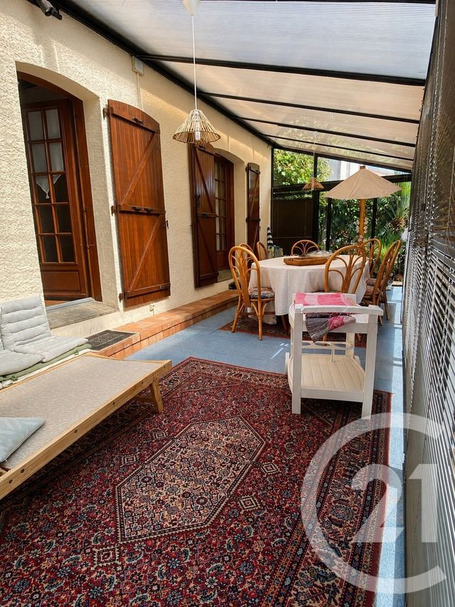 maison à vendre - 6 pièces - 158.21 m2 - LA ROCHE SUR YON - 85 - PAYS-DE-LOIRE - Century 21 Accort'Immo