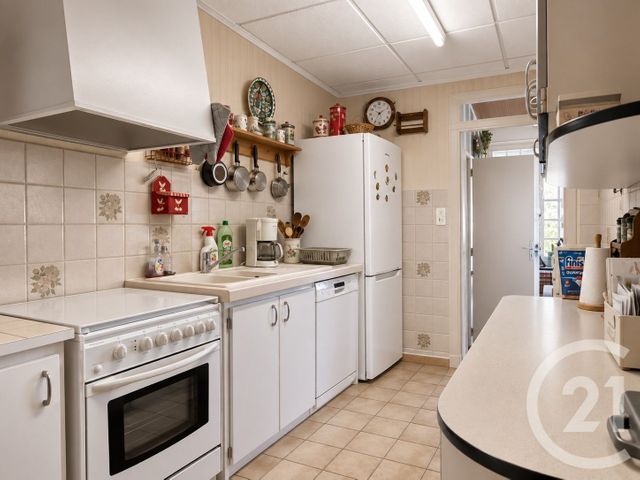 maison à vendre - 6 pièces - 119.0 m2 - LA ROCHE SUR YON - 85 - PAYS-DE-LOIRE - Century 21 Accort'Immo