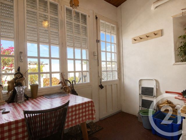 maison à vendre - 6 pièces - 119.0 m2 - LA ROCHE SUR YON - 85 - PAYS-DE-LOIRE - Century 21 Accort'Immo