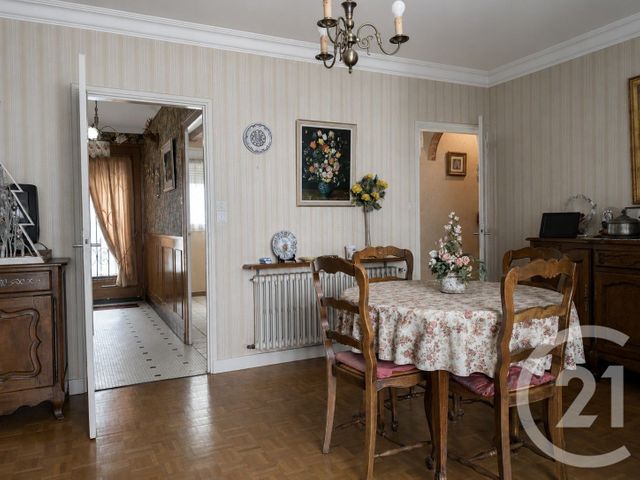 maison à vendre - 6 pièces - 119.0 m2 - LA ROCHE SUR YON - 85 - PAYS-DE-LOIRE - Century 21 Accort'Immo