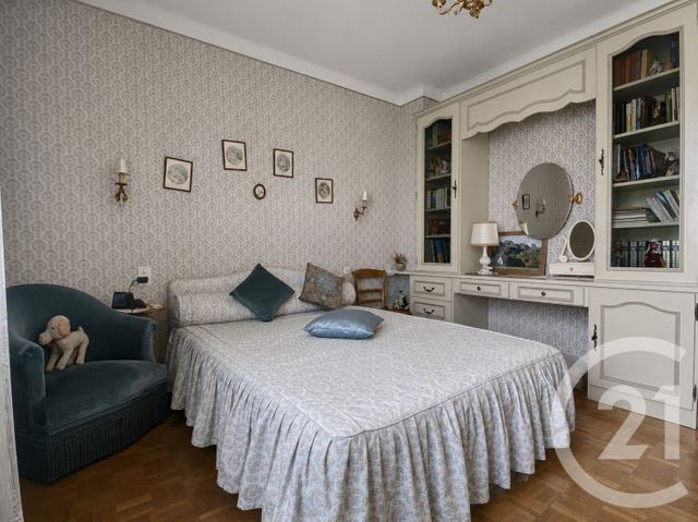 maison à vendre - 6 pièces - 119.0 m2 - LA ROCHE SUR YON - 85 - PAYS-DE-LOIRE - Century 21 Accort'Immo