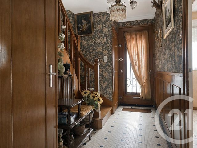 maison à vendre - 6 pièces - 119.0 m2 - LA ROCHE SUR YON - 85 - PAYS-DE-LOIRE - Century 21 Accort'Immo