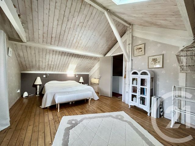 maison à vendre - 5 pièces - 129.0 m2 - LA ROCHE SUR YON - 85 - PAYS-DE-LOIRE - Century 21 Accort'Immo