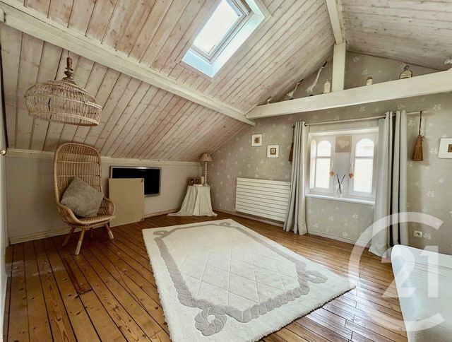maison à vendre - 5 pièces - 129.0 m2 - LA ROCHE SUR YON - 85 - PAYS-DE-LOIRE - Century 21 Accort'Immo