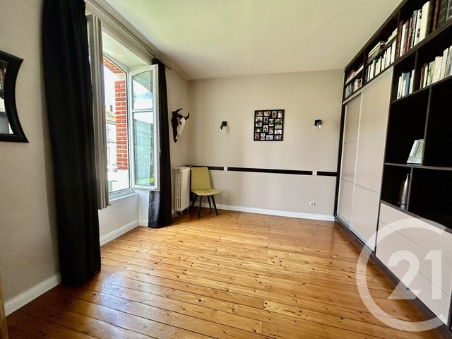 maison à vendre - 5 pièces - 129.0 m2 - LA ROCHE SUR YON - 85 - PAYS-DE-LOIRE - Century 21 Accort'Immo