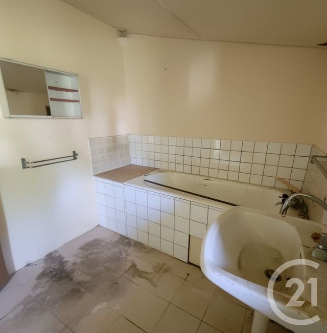 maison à vendre - 4 pièces - 66.0 m2 - LA ROCHE SUR YON - 85 - PAYS-DE-LOIRE - Century 21 Accort'Immo