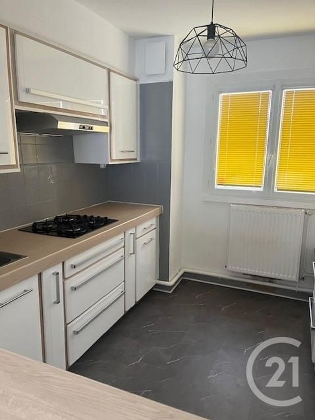 Appartement F3 à louer - 3 pièces - 66.74 m2 - LA ROCHE SUR YON - 85 - PAYS-DE-LOIRE - Century 21 Accort'Immo