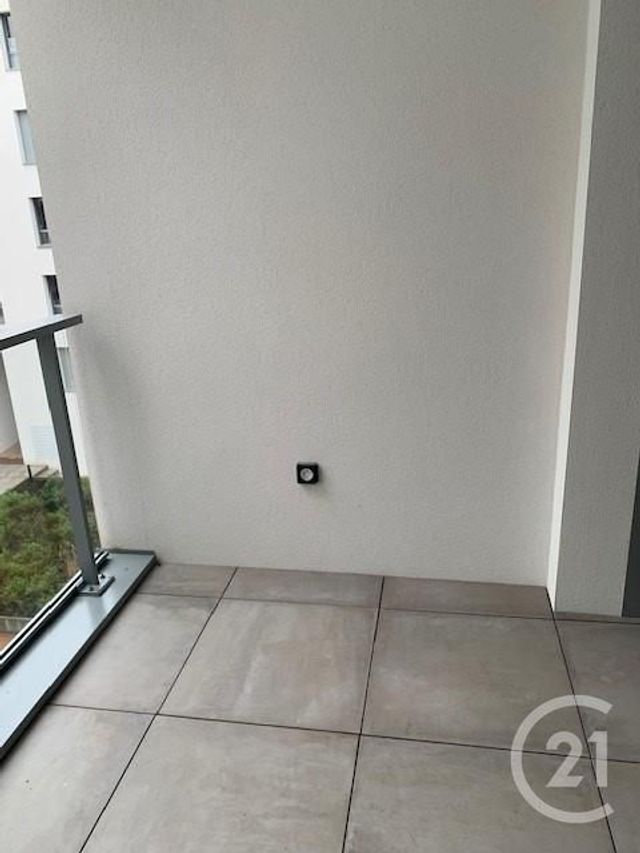 Appartement à louer - 3 pièces - 64.1 m2 - LA ROCHE SUR YON - 85 - PAYS-DE-LOIRE - Century 21 Accort'Immo