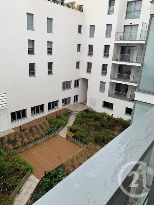 Appartement à louer - 3 pièces - 64.1 m2 - LA ROCHE SUR YON - 85 - PAYS-DE-LOIRE - Century 21 Accort'Immo