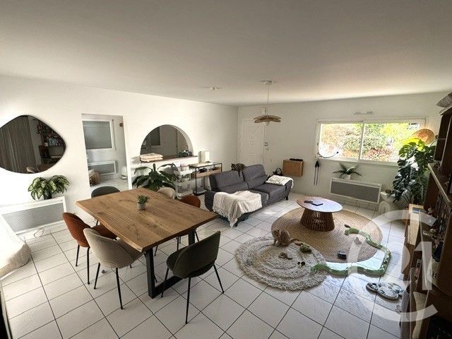maison à louer - 4 pièces - 90.0 m2 - LA ROCHE SUR YON - 85 - PAYS-DE-LOIRE - Century 21 Accort'Immo