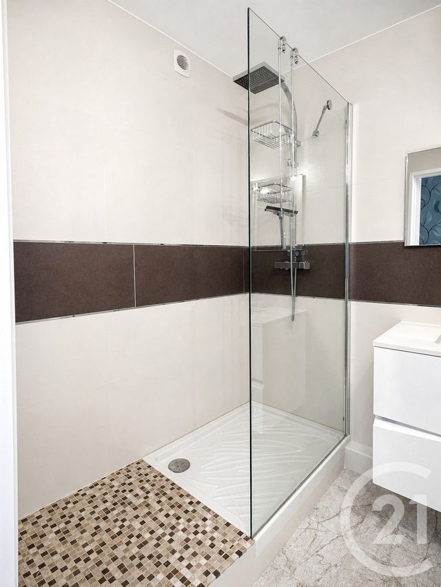 Appartement F3 bis à vendre - 4 pièces - 98.2 m2 - LA ROCHE SUR YON - 85 - PAYS-DE-LOIRE - Century 21 Accort'Immo